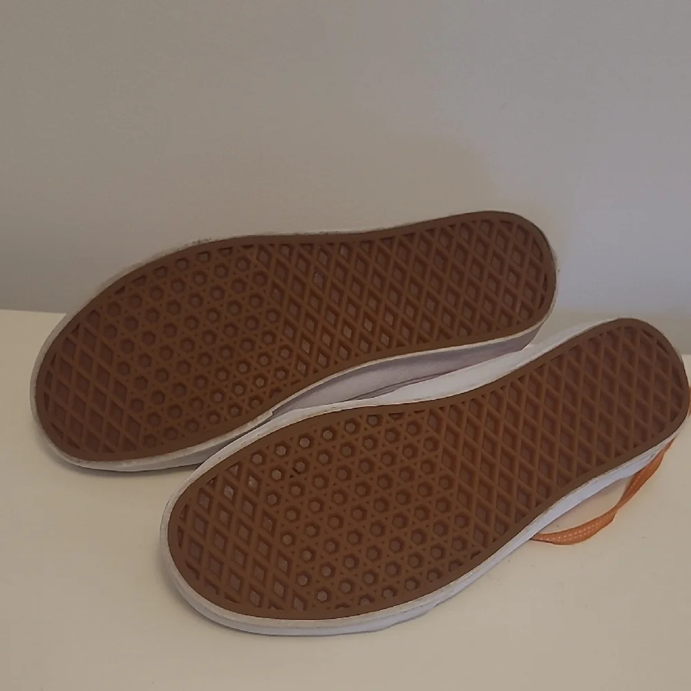 Vans Women's White, Orange, and Pink Sneakers - Picture 9 of 12